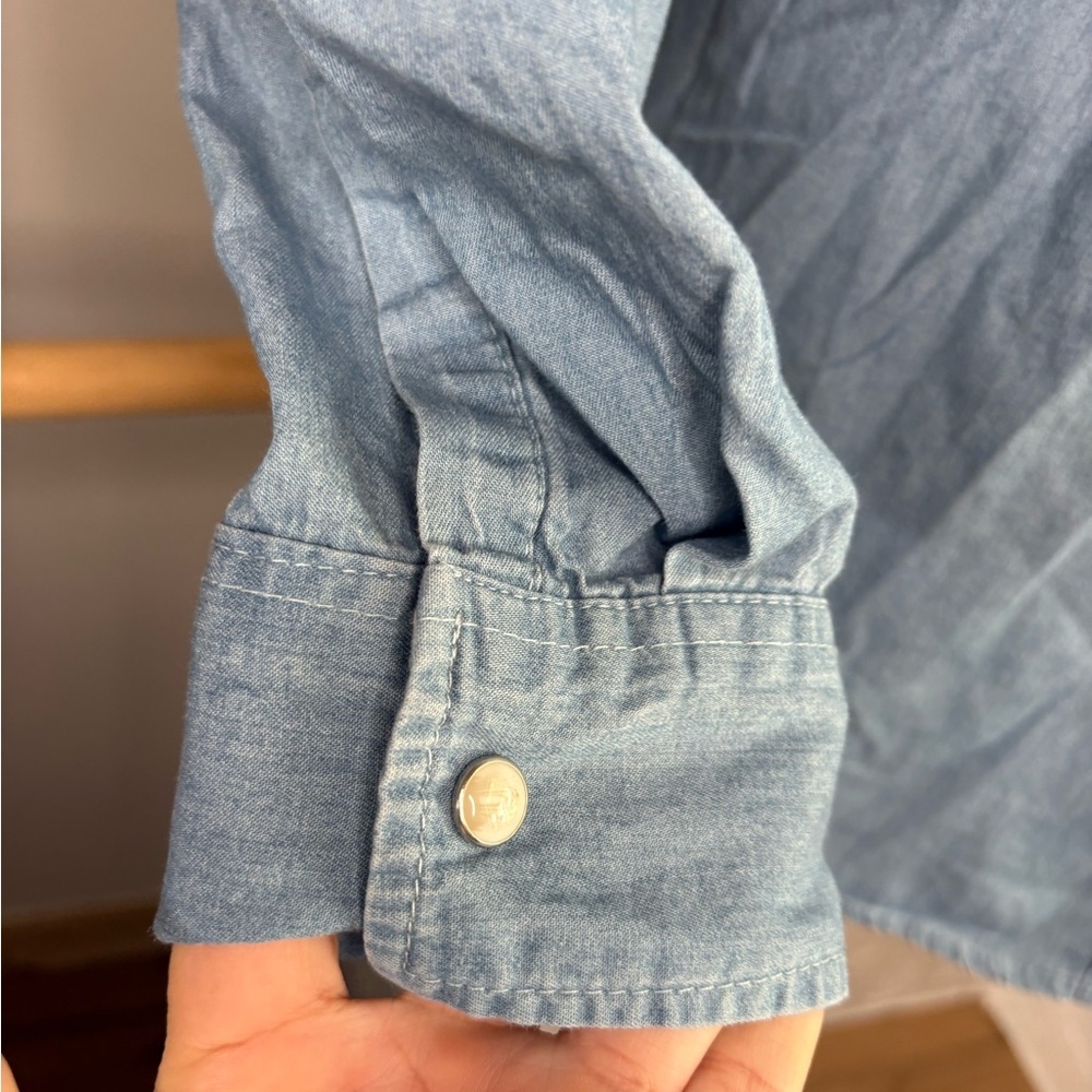Wrangler Retro NWT Light Blue embroidered denim button down Shirt sz small - Picture 8 of 10